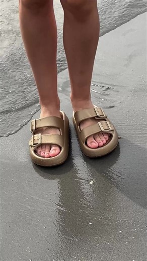 JUST DROPPED ☀️ Created for your perfect summer. ▪ Made of EVA ▪ Dual-density sole for added comfort and lightness ▪ Adjustable buckle closure ▪ D.Franklin logo on the insole and heel | D.Franklin | Facebook