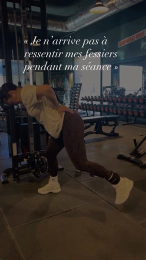 Christelle 🌸 Coach sportif 🏋️‍♀️ on Instagram: "Si tu as l’impression de tout sentir sur ta séance jambes sauf tes fessiers, c’est très souvent un problème d’activation musculaire et de connexion neuromusculaire 🧠 💪🏼 Dans beaucoup de cas, ce sont les quadriceps ou les ischios qui prennent le dessus, et les fessiers restent “en veille”. 👉 La solution : intégrer un exercice d’isolation en pré-fatigue, comme ici à la poulie. L’objectif n’est pas de charger lourd, mais de créer une tension méc