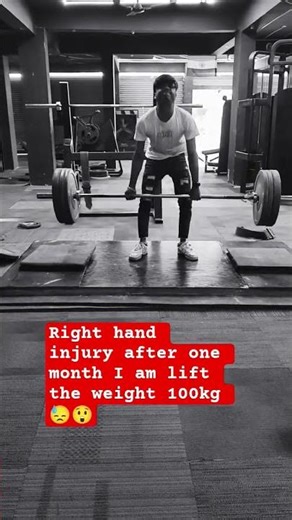right hand injury after the 1 months i lift heavy weight 🤫😁