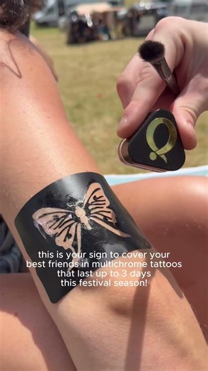 This butterfly ✨ Created using Crystal Ink + Oceanic Symphony pigment.