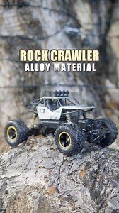 ROCK CRAWLER REMOTE CONTROL 4X4 TOY CAR | NED TALKS