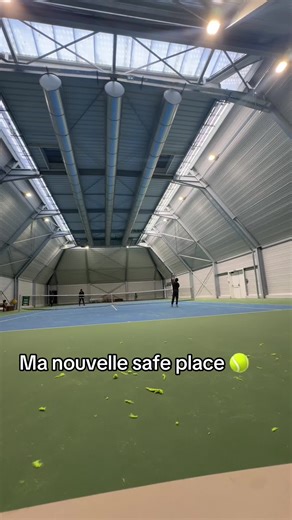 Reprendre le sport avec ses enfants en apprenant à faire du tennis : la meilleure thérapie 💛🎾 #tennis #tennisenfamille #sportenfamille #momlife #tennisfun
