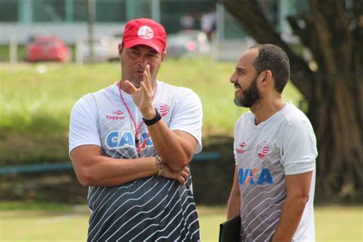Com cinco jogadores no DM, treinador faz mistério para "jogo-chave" do Náutico