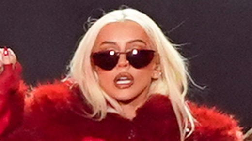 Christina Aguilera looks 'unrecognizable' in a tight bodysuit after weight loss