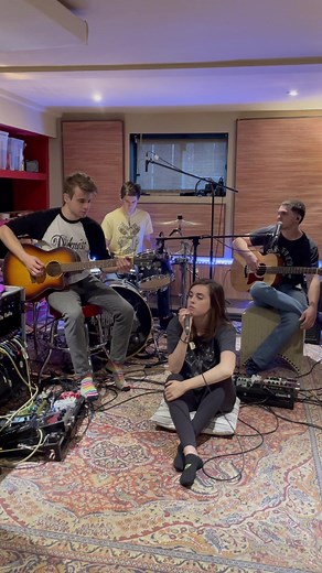 Come As You Are - Nirvana Unplugged! What’s your fav unplugged performance? | A Short Walk To Pluto