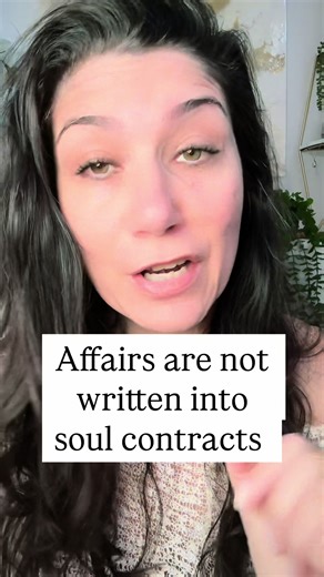 👉🏻 A Soul Contract reading based on the sound frequencies hidden within your birth name will show us the … … karma you brought into this life, your unique talents and your soul’s purpose. Interested? Order your Soul Contract via the link in my bio. #soulcontracts