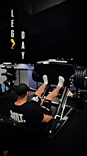 Rodney Ambrosio | Bodybuilding Coach on Instagram: "You can’t build a strong physique without strong legs 🦵💪🏻🏋️ #legday #LegWorkout #NoLegDayNoResults #gymlife #fitnessmotivation #workoutmotivation"