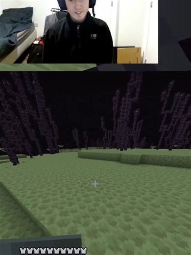 Is it a bird? Is it a Plane? Nah it's just another Ewan Minecraft bottle!!! #Minecraft #scottishstreamer #funnymoments #end #endcity #enderpearl #fail #fall