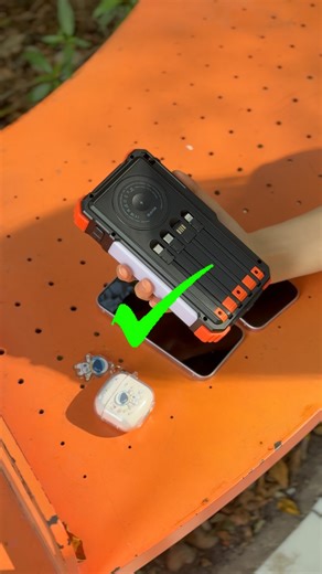 Blavor on Instagram: "Elevate Your Charging Experience with the BLAVOR B007 15W Advanced Wireless Charger In an era where device connectivity and efficiency are paramount, the BLAVOR B007 Wireless Solar Phone Charger presents a sophisticated solution for power management. This advanced charger is engineered to deliver exceptional wireless charging performance, combining high-speed capability with broad compatibility. The core feature of the B007 is its robust 15W Max wireless fast charging techn