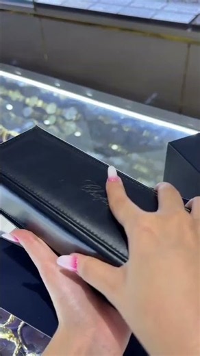 This Gold Bracelet Watch Looks Like a Million Bucks!#LuxuryJewelry #GoldJewelery#viralvideo#shorts