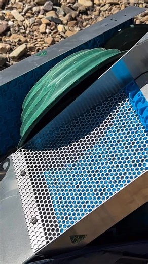 227K views · 3.1K reactions | River sluice with classifier attachment processes dirt for gold #goldrush #sluicebox #australia @topfans | Chrisundertaking | Facebook