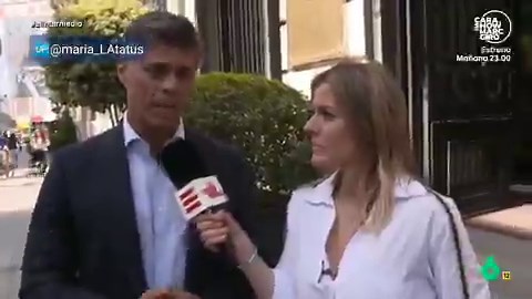 ESTO de Andrea Ropero (@andrearopero) en la facha-desayuno con María Corina Machado (pidió bombardear su país) debería pasarse en todas las Facultades de CC de la Información. Su entrevista a Leopoldo López y preguntas a Felipe González de la Cal y a la pagada por Repsol en Venezuela: CINE 🚬▶️#EliNtermediO