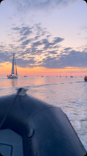 12 reactions | Book your level 1 and 2 Irish Ssiling Power Boat Courses now: https://www.poolbegsailingcentre.com/powerboat-courses/p/powerboat-courses #powerboat #RIB #icc #yachtmaster #costalnavigationcertificate | Poolbeg Yacht & Boat Club | Facebook