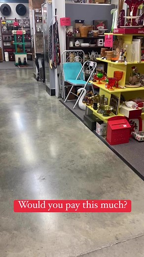 Love these chairs! Would you pay this much? #vintagelawnchairs | Part-Time Pickers