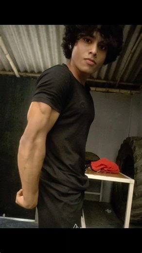 How to build Big Arms (No BS)