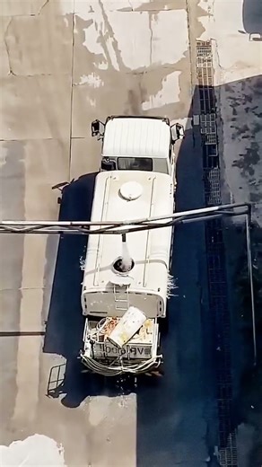 technique for filling water into large truck tanks #shorts