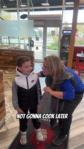 Moms at Tahini’s be like 🤣 ‪@mayahussein_‬ ‪@lahibmk‬