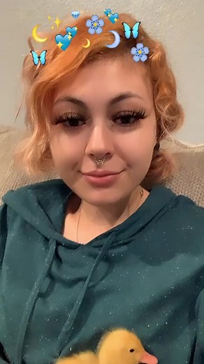 It’s head shot up so fast 😂 (via: @itzstephvnieg)