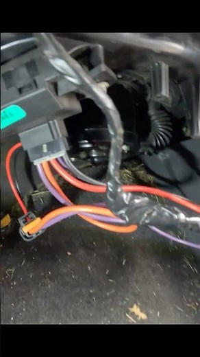 02 2500 HD blower motor resistor connector short