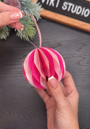 Easy Christmas Decorations: Creative Craft Ideas