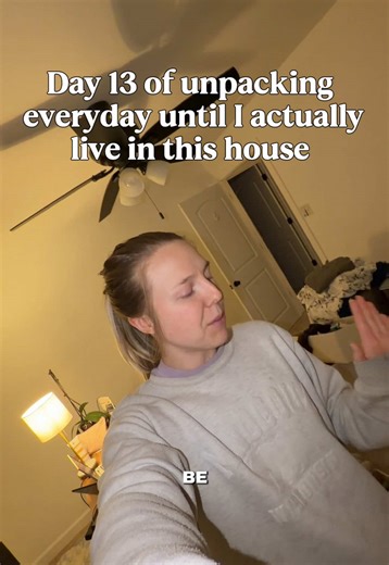 Moving Vlog: Day 10 Sports Bra Reveal