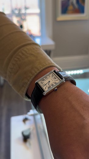 The Cartier Tank Solo is almost the perfect watch. It combines great jewelry making and class! #watch #watchesoftiktok #fashion #fashiontiktok #jewelry #cartier