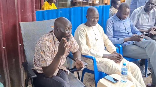 𝐇𝐢𝐠𝐡𝐥𝐢𝐠𝐡𝐭: 𝘏.𝘌. 𝘎𝘰𝘭𝘢 𝘉𝘰𝘺𝘰𝘪 𝘎𝘰𝘭𝘢 𝘢𝘥𝘥𝘳𝘦𝘴𝘴 𝘢𝘵 𝘢𝘯 𝘰𝘱𝘦𝘯 𝘥𝘪𝘴𝘤𝘶𝘴𝘴𝘪𝘰𝘯 𝘸𝘪𝘵𝘩 𝘵𝘩𝘦 𝘺𝘰𝘶𝘵𝘩 𝘪𝘯 𝘗𝘪𝘣𝘰𝘳 𝘮𝘢𝘳𝘬𝘦𝘵 | GPAA Chief Administrator's Press Unit