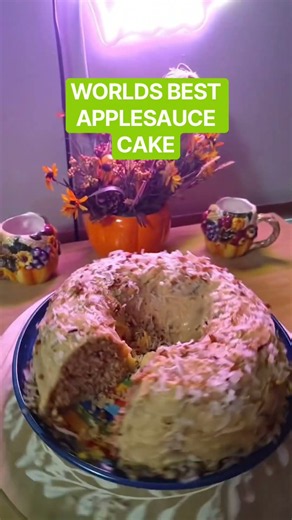 YOU WONT BELIEVE HOW AMAZING THIS CAKE IS! #cakes #shorts #food #tastycakes comment for the recipe!