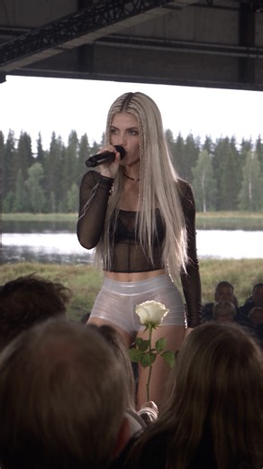A little warrior’s gave me a white rose. 🤍⚔️ #OldNorse #NordicMusic #VikingMusic #Viking #valhalla