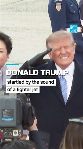 Donald Trump startled by the sound of a fighter jet • FRANCE 24 English