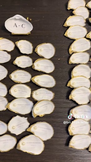 DIY Oyster Shell Place Cards for Wedding