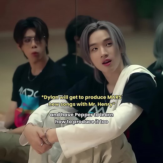 Jun, Nano is cheering for you, he's right beside you, where's your eyes staring at? 👀 #nuthong #nnutdan #hongshihoshi #lego_rapeepong #williamjkp #tuicahyatorn #thameposeries #LYKN #LYKYOU #fyp