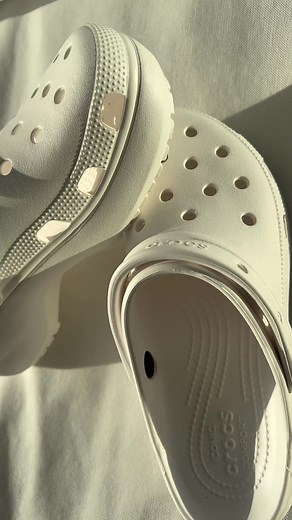 Women's Classic Platform Clog Unboxing | Crocs Shoes NYC