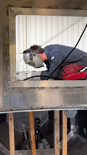 1.9K views · 68 reactions | Welding our boat again! We are back on the building! ‍ #building #weld #welding #boatbuilding #sailboat #boat #sailboatbuilding #aluminumboat #aluminiumboat #aluminium | Odd Life Crafting | Facebook