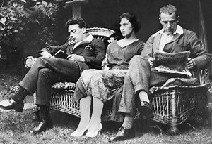 REVIEW: 'Edith' at The Lowry