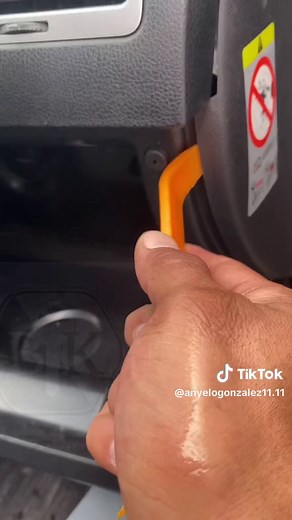 Reparación de Guantera para Volkswagen Jetta Clásico