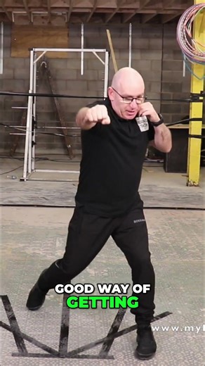 Backhand stepping technique for knockout power #boxing #skills #training