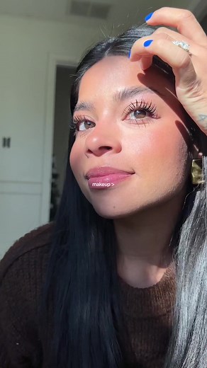 one of my favorite parts of my day is getting dressed & doing my makeup 🩷