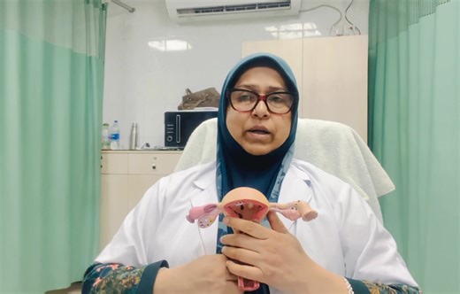 Left tubal hydrosalpinx and right tubal cornual block with history of tuberculosis. How to proceed? • বয়স: ২৫ বছর • বন্ধ্যাত্ব: ৫ বছর • HSG/ল্যাপারোস্কপি রিপোর্ট: • Left tubal hydrosalpinx • Right tubal cornual block • অতীত ইতিহাস: • Pulmonary TB • ৯ মাস পূর্ণ Anti-TB treatment নিয়েছেন করণীয় (Stepwise Management) ১️⃣ প্রথমে নিশ্চিত করতে হবে TB সম্পূর্ণভাবে ইনঅ্যাকটিভ কিনা যদিও ৯ মাস ATT নিয়েছেন, তবুও Genital TB থাকলে fertility outcome খারাপ হয়। পরীক্ষা প্রয়োজন: • Endometrial biopsy (Luteal phase