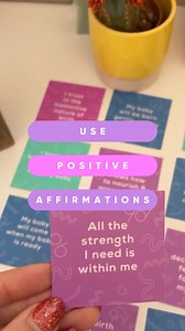 An affirmation a day keeps the negative thoughts at bay 💖 ⠀⠀⠀⠀⠀⠀⠀⠀⠀ Did you know that positive affirmations have been *proven* to change the way your brain works and processes information? 🤔 ⠀⠀⠀⠀⠀⠀⠀⠀⠀ And since your mind and body are connected, you have the power to change how you FEEL 🤩 ⠀⠀⠀⠀⠀⠀⠀⠀⠀ Use positive affirmations to reinforce positive messages about birth so you feel more relaxed and confident 🙌 ⠀⠀⠀⠀⠀⠀⠀⠀⠀ Hit the link in our bio to shop affirmation cards now🔝 ⠀⠀⠀⠀⠀⠀⠀⠀⠀ 🎥 ~ @ensus