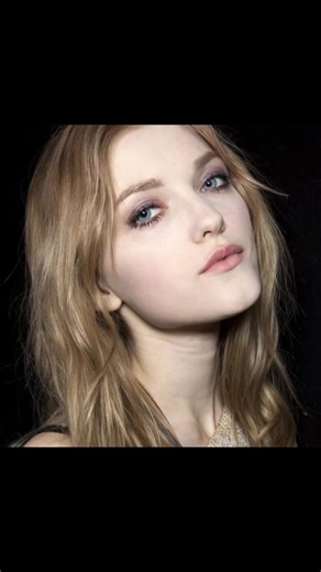 Vlada Roslyakova: A Stunning Model on the Runway