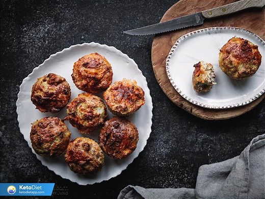 Keto Cheesy Cauliflower Muffins | KetoDiet Blog