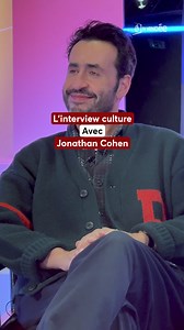 🎬 INTERVIEW EXCLUSIVE AVEC JONATHAN COHEN 🎬 L’acteur était de passage en Vendée pour l’avant-première du film « L’Âme idéale », réalisé par Alice Vial, au Cinéville de La Roche-sur-Yon 🎥 👉 Découvrez dès maintenant l’interview complète, également disponible sur tvvendee.fr et YouTube ! Ce long-métrage, en salle le 17 décembre prochain, explore avec sensibilité la quête d’identité et les nuances de l’âme humaine. 🍿 🤝 Encore merci à Fabien Lécureuil, directeur du Cinéville de La Roche-sur-Yon