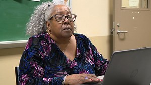 67-year-old Indianapolis woman heads back to college to help younger generation