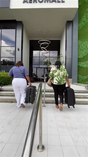 Car Rental in Aruba: Explore Paradise with Island 297