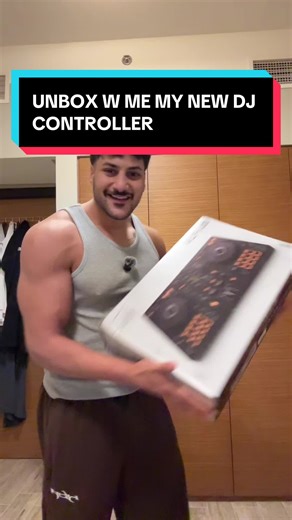 Unboxing My New DJ Controller - Pioneer DDJ-FLX4