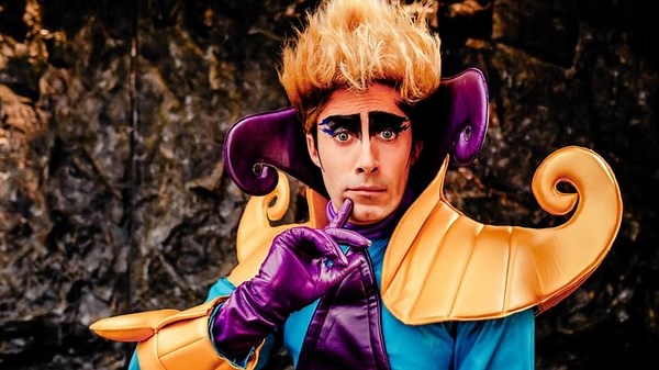 Horrible Science S01E01 - Gravity the Musical, a T-rex and Vampires on Holiday