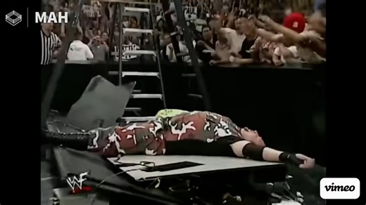 WWF Raw October 31 2001