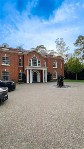 The New Build Show on Instagram: "Inside @southerngrove’s home, one of the coolest mansions in the UK. Spanning over 12,000 sq ft and valued at £15,000,000, this home features a grand marble entrance, statement lighting and a private office with double-skinned oak walls. The principal suite is vast, with a black and gold dressing room and a spa-like ensuite, while the top floor is designed for entertaining, complete with a games room, full bar, a 24-carat gold bathroom ceiling and a vault-style 