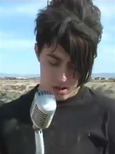 ESCAPE THE FATE - NOT GOOD ENOUGH FOR TRUTH IN CLICHE #escapethefate #emo #ronnieradke #posthardcore #fyp